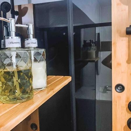 Ferienwohnung Nuit D'Exception - Loft Avec Jacuzzi Bordeaux Exterior foto
