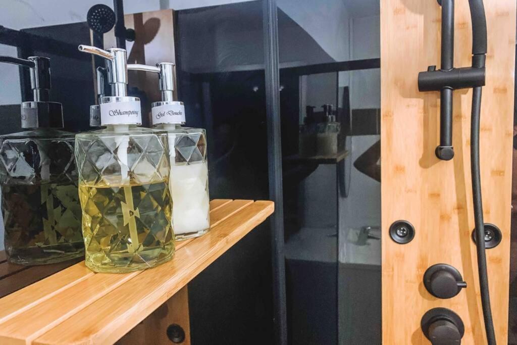 Ferienwohnung Nuit D'Exception - Loft Avec Jacuzzi Bordeaux Exterior foto